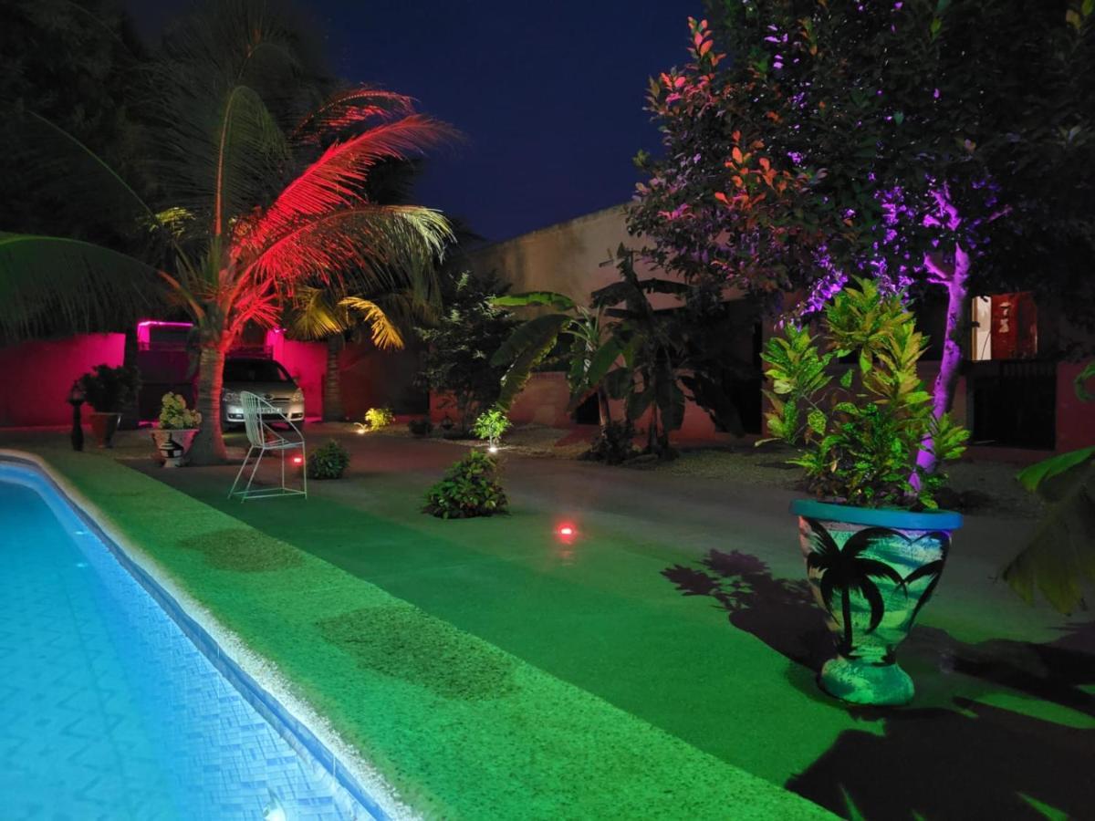 Auberge Keur Ely Ouoran Bagian luar foto