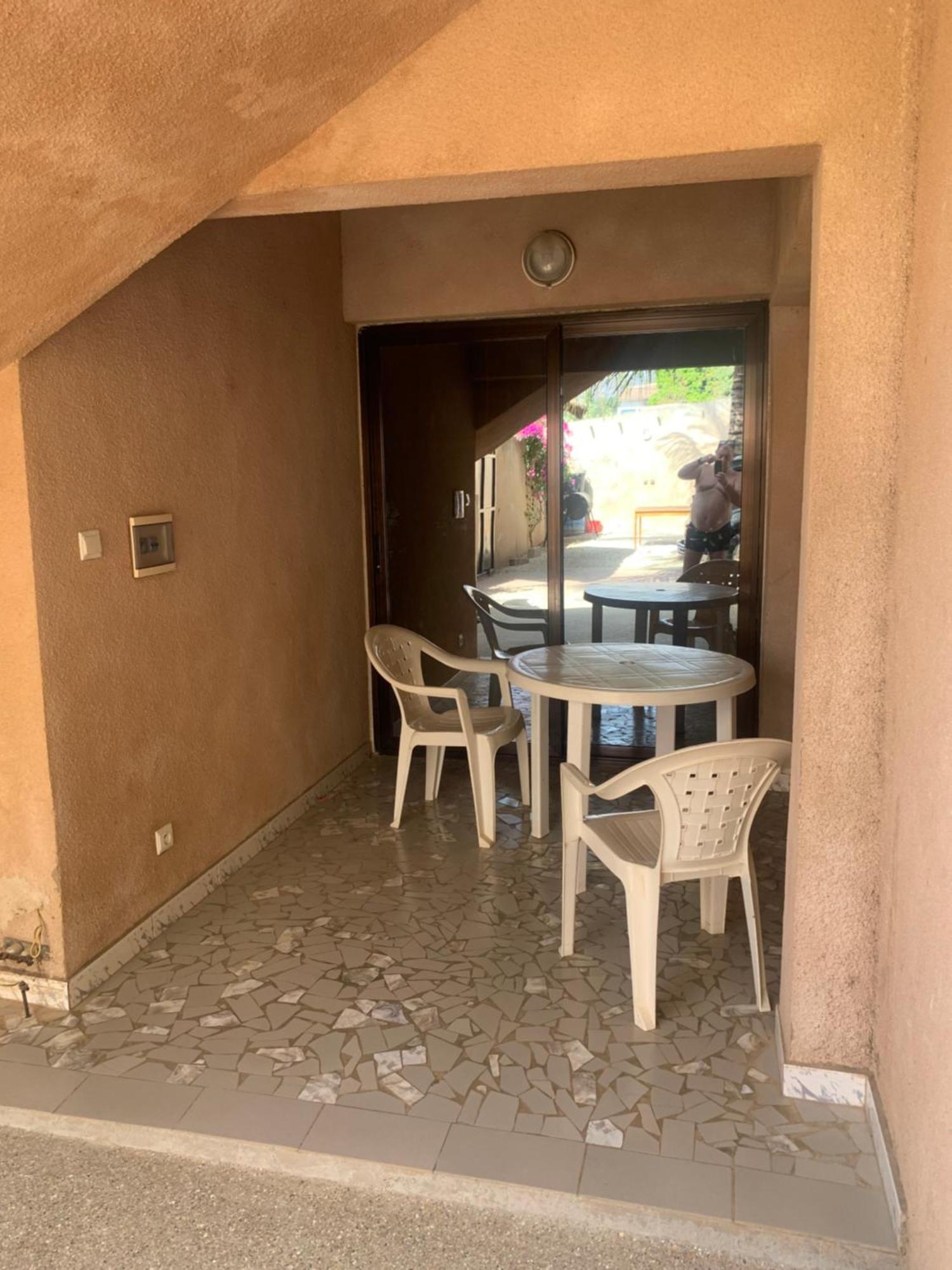 Auberge Keur Ely Ouoran Bagian luar foto