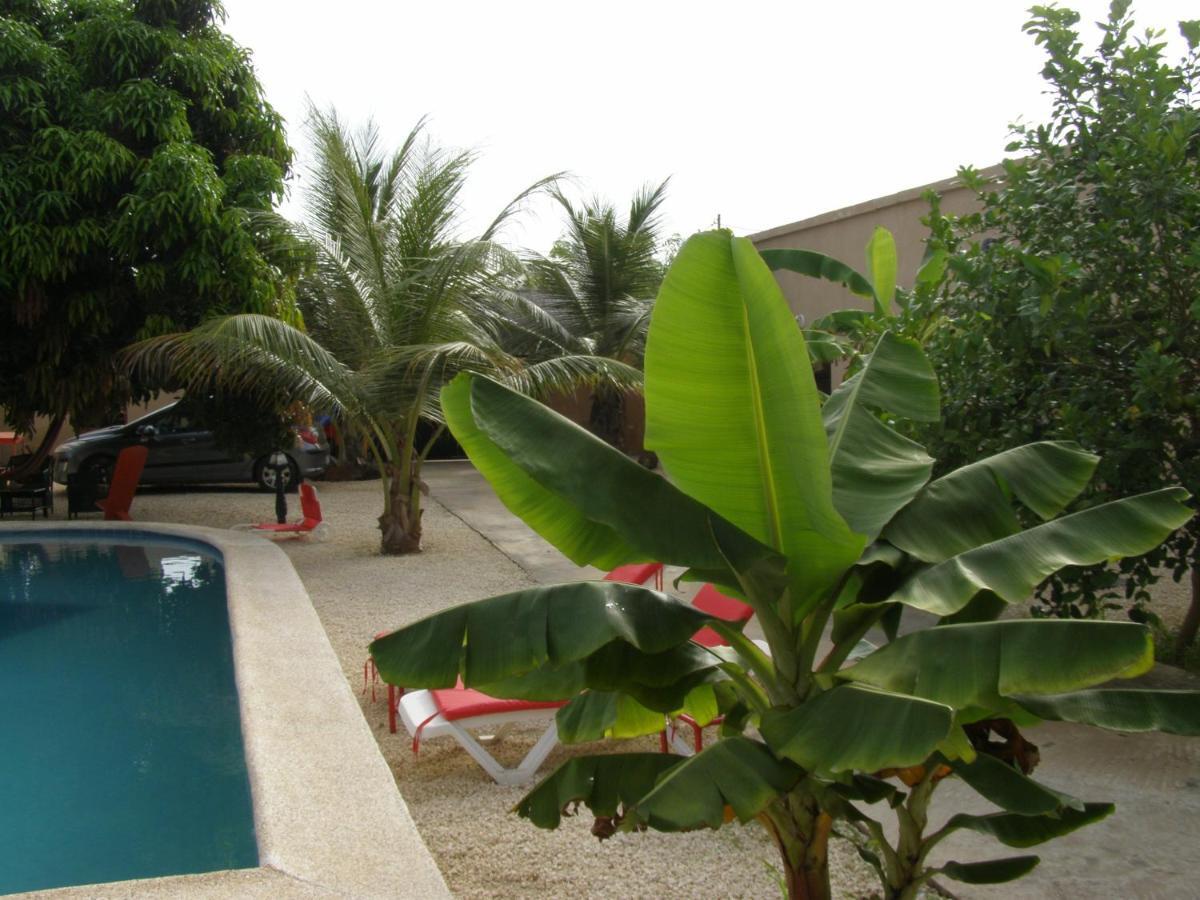 Auberge Keur Ely Ouoran Bagian luar foto